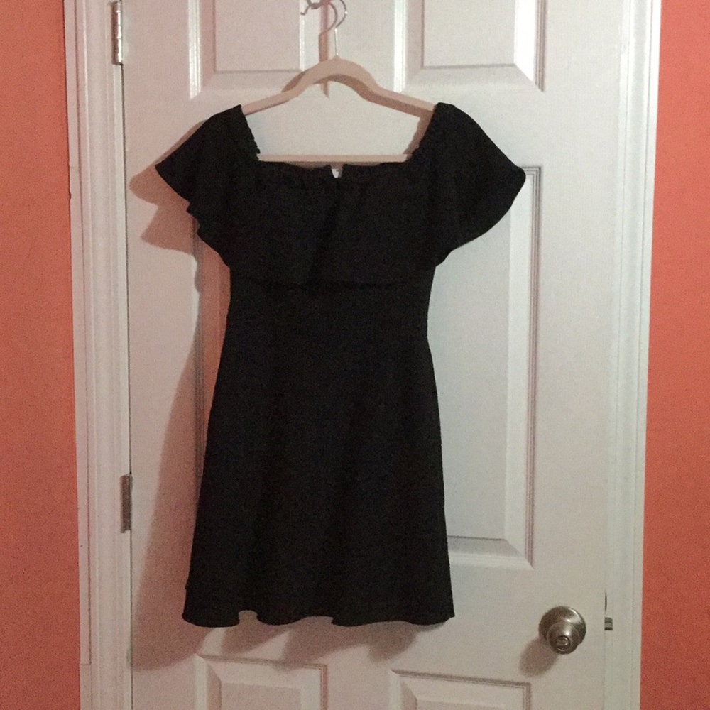black size 4 mini dress